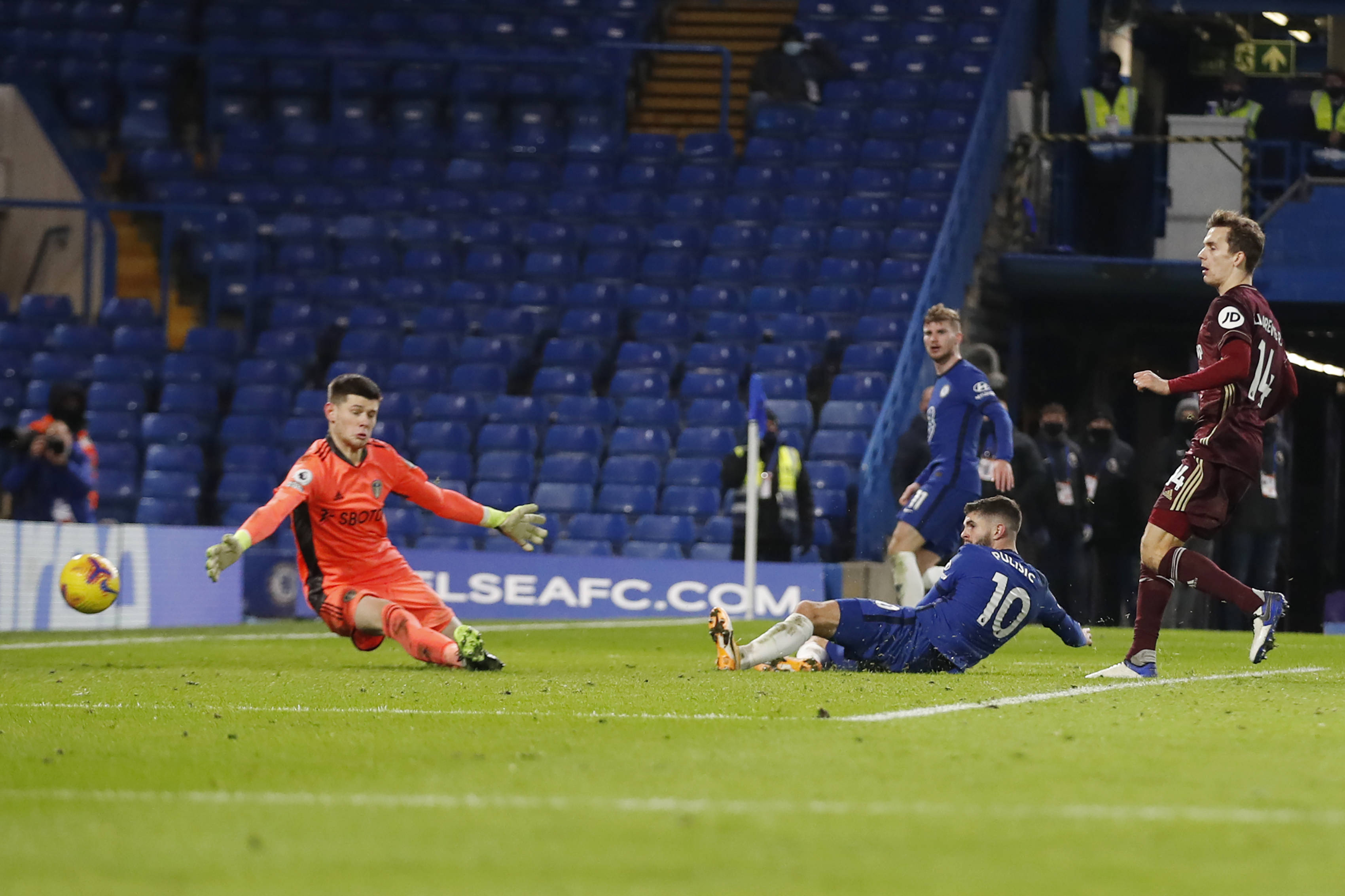 罗的表现充 罗的表现充